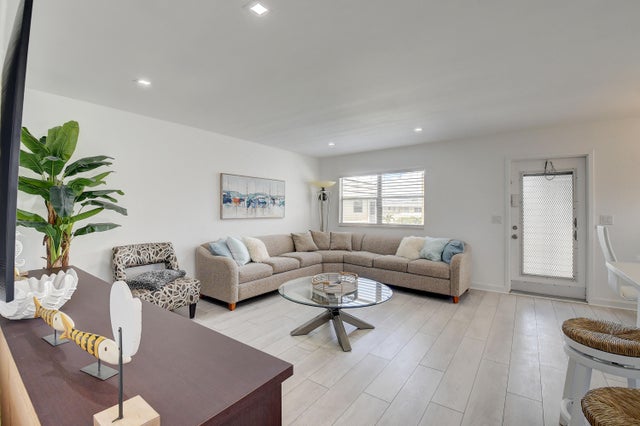 2 of 36 - 461 N Brittany J, Delray Beach, FL