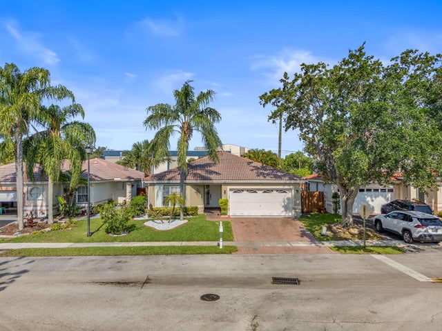 2 of 32 - 2540 Nw 80th Avenue, Margate, FL