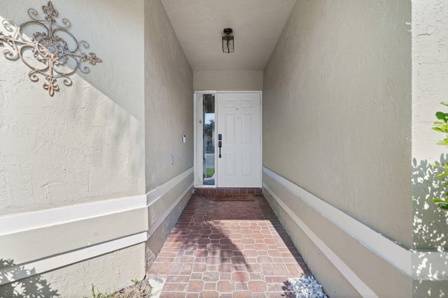 3 of 32 - 2540 Nw 80th Avenue, Margate, FL