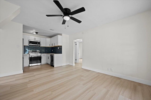 3 of 19 - 821 43rd Street, West Palm Beach, FL