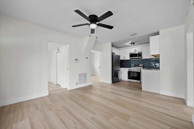 4 of 19 - 821 43rd Street, West Palm Beach, FL