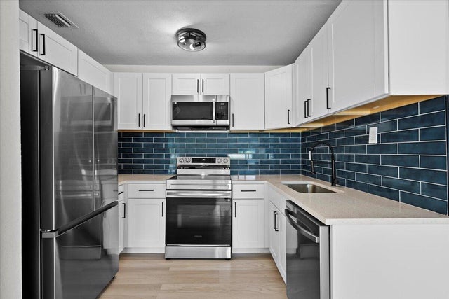 5 of 19 - 821 43rd Street, West Palm Beach, FL