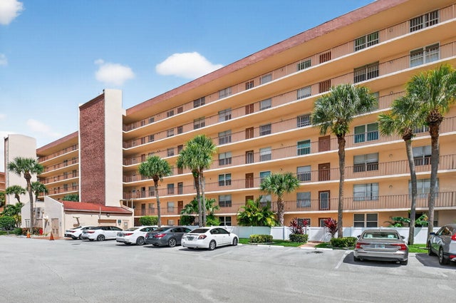 14527 Bonaire Boulevard #702, Delray Beach