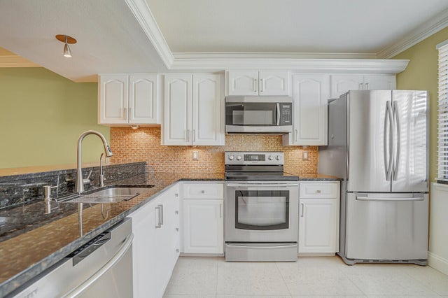 3 of 35 - 6073 Balboa Circle #105, Boca Raton, FL