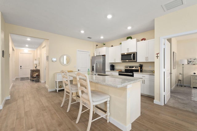 5 of 34 - 2790 Ne Breezeway Circle, Jensen Beach, FL