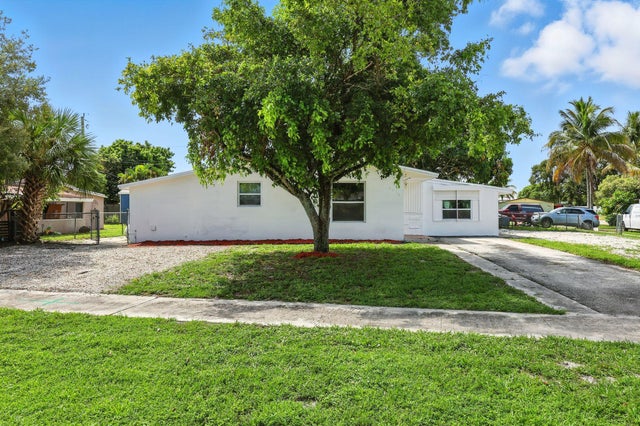 2 of 32 - 6094 Fair Green Road, West Palm Beach, FL
