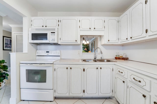 5 of 25 - 2132 Ne 1st Way #201, Boynton Beach, FL