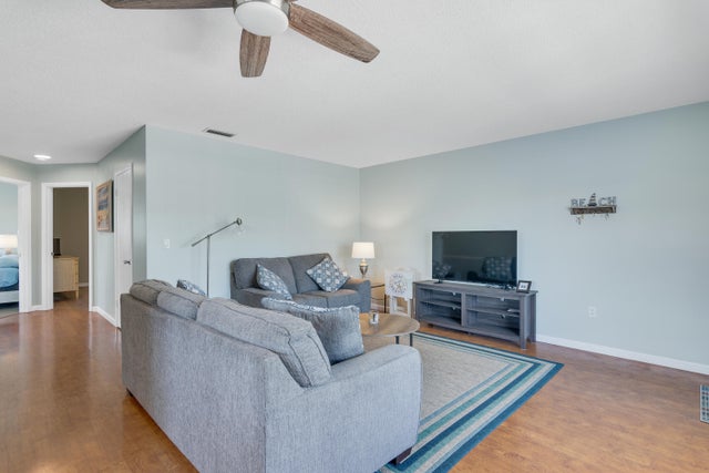 2 of 27 - 2800 Indian River Boulevard #j10, Vero Beach, FL