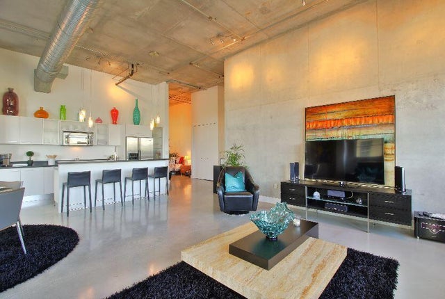1 of 24 - 445 N Andrews Avenue #301, Fort Lauderdale, FL