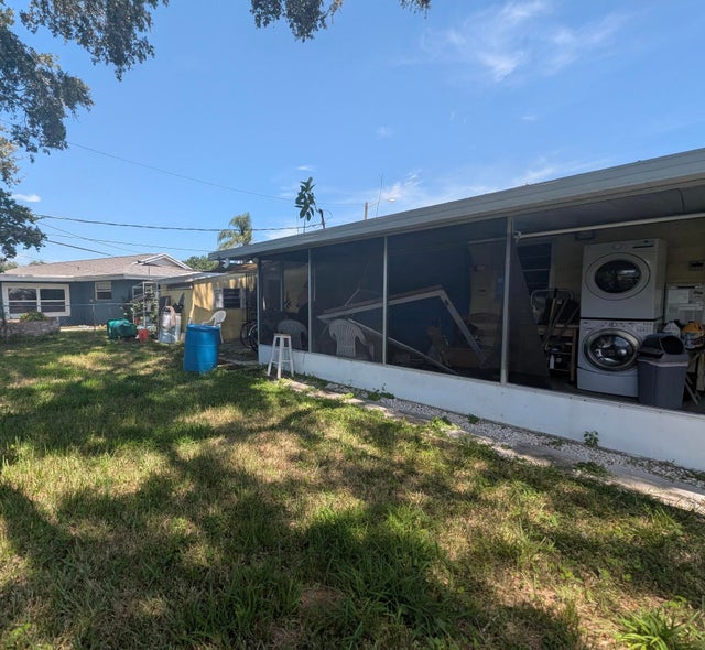 2 of 23 - 550 Sw Airoso Boulevard, Port Saint Lucie, FL