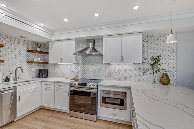 4 of 52 - 2600 N Flagler Drive #303, West Palm Beach, FL