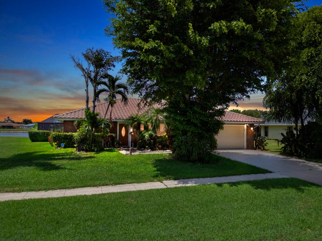 1 of 52 - 7431 Hazelwood Circle, Lake Worth, FL