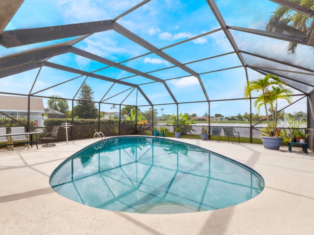 2 of 52 - 7431 Hazelwood Circle, Lake Worth, FL