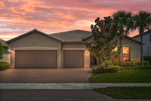 1 of 36 - 800 Se Westbury Drive, Port Saint Lucie, FL