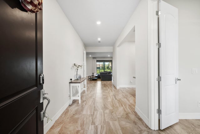 2 of 36 - 800 Se Westbury Drive, Port Saint Lucie, FL