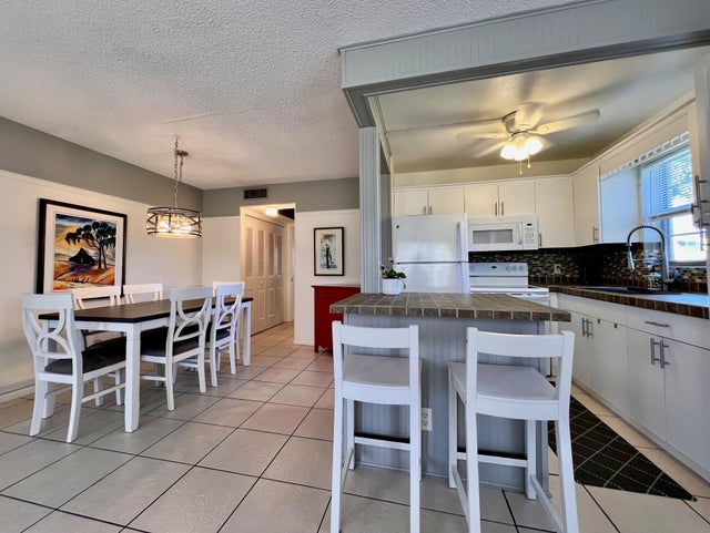 2 of 15 - 76 Dorchester D, West Palm Beach, FL