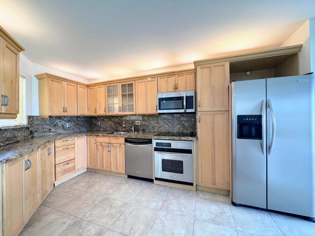 2 of 16 - 5701 Camino Del Sol #403, Boca Raton, FL