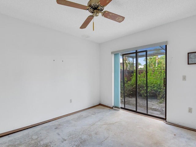 5 of 36 - 1803 Se Sir Lancelot Drive, Port Saint Lucie, FL
