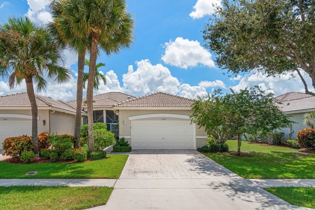 2 of 75 - 10597 Royal Caribbean Circle, Boynton Beach, FL