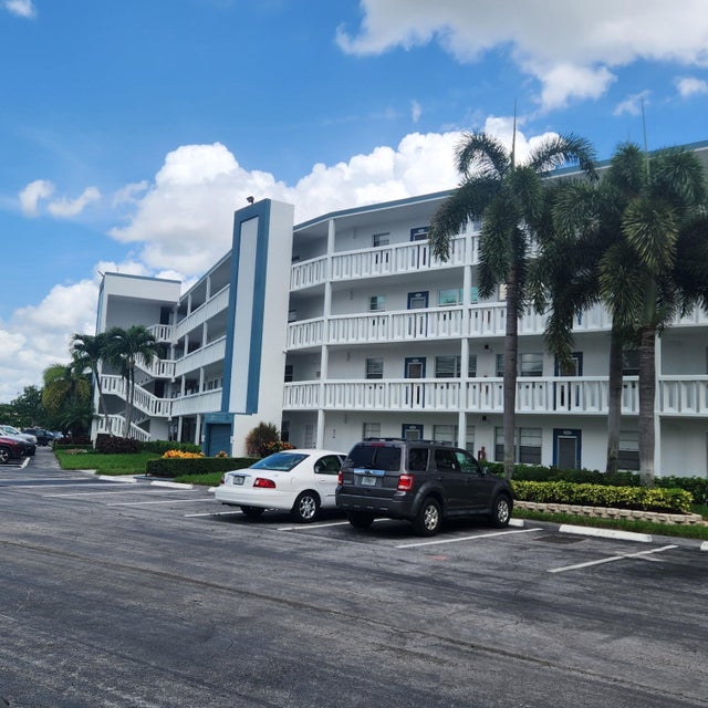 2 of 11 - 2022 Exeter B, Boca Raton, FL