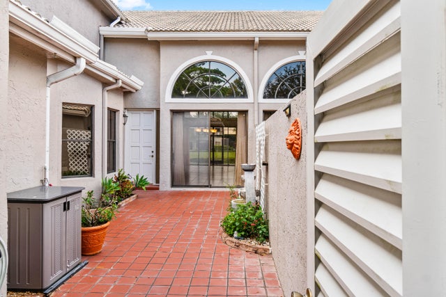 2 of 27 - 5465 Monterey Circle #e, Delray Beach, FL