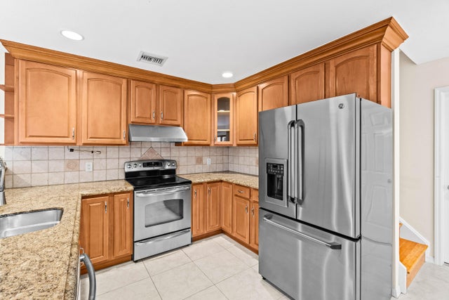 3 of 27 - 5465 Monterey Circle #e, Delray Beach, FL