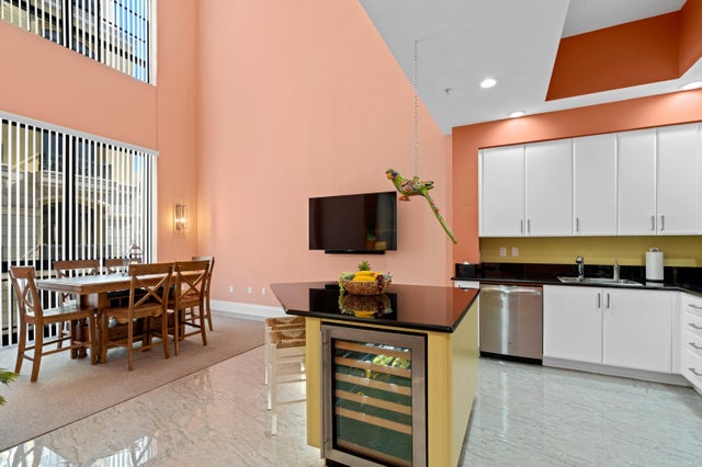 4 of 34 - 801 S Olive Avenue #228, West Palm Beach, FL