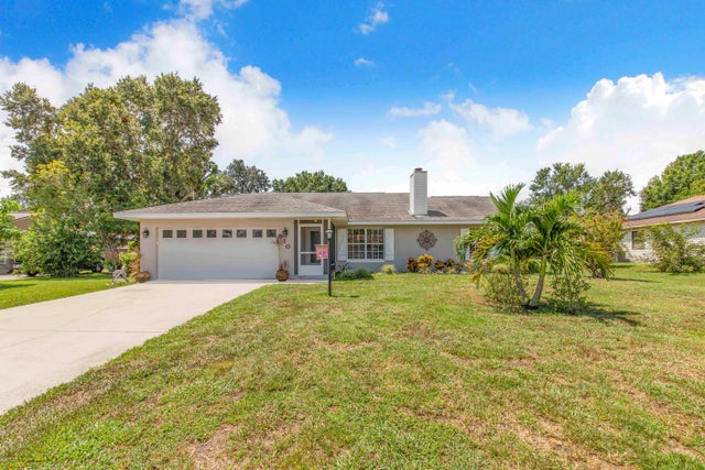 1 of 72 - 910 Liberty Lane, Auburndale, FL