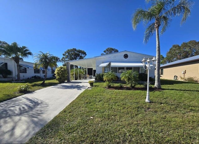 1 of 32 - 12 Ecuador Court, Fort Pierce, FL