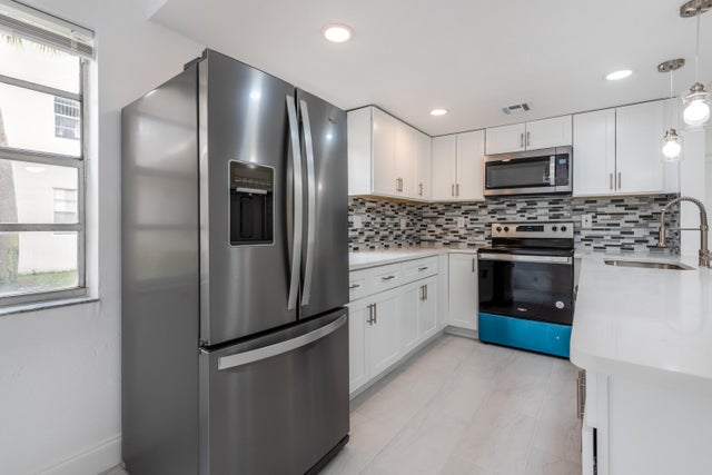 4 of 22 - 108 Normandy Lane #c, Delray Beach, FL