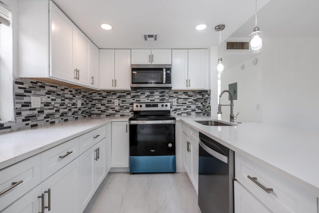 5 of 22 - 108 Normandy Lane #c, Delray Beach, FL
