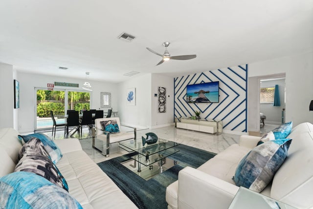 2 of 32 - 1243 Garfield, Hollywood, FL