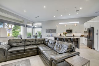 Photo of Listing #RX-11120101