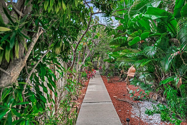 3 of 45 - 111 Lake Avenue #7, Lake Worth Beach, FL