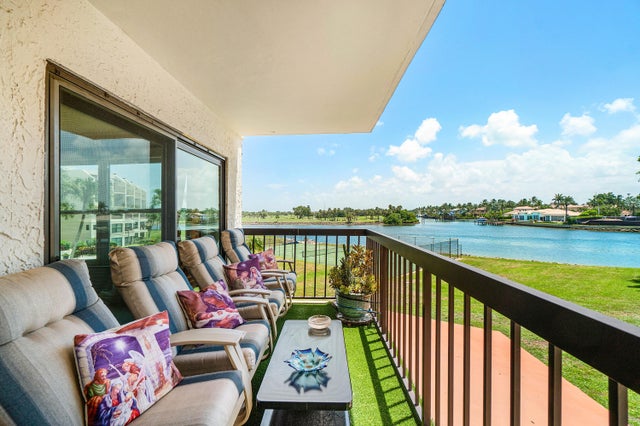 4 of 37 - 374 Golfview Road #205, North Palm Beach, FL