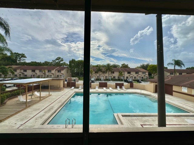 2 of 63 - 2502 Lakeview Circle, Royal Palm Beach, FL