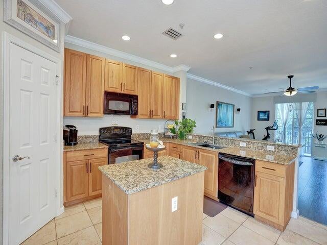 4 of 28 - 170 Greenwich Circle, Jupiter, FL