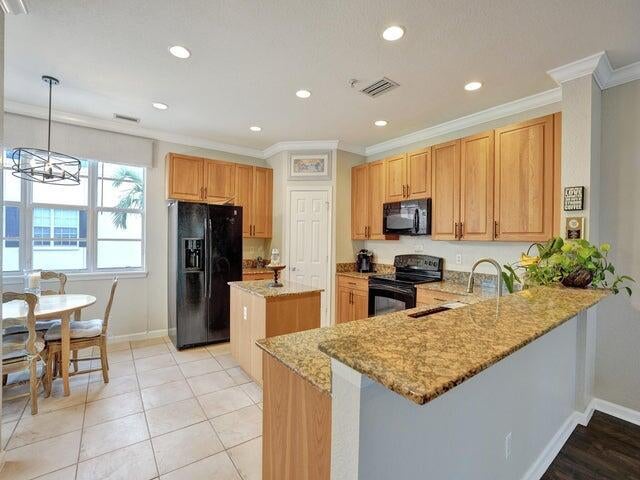 5 of 28 - 170 Greenwich Circle, Jupiter, FL