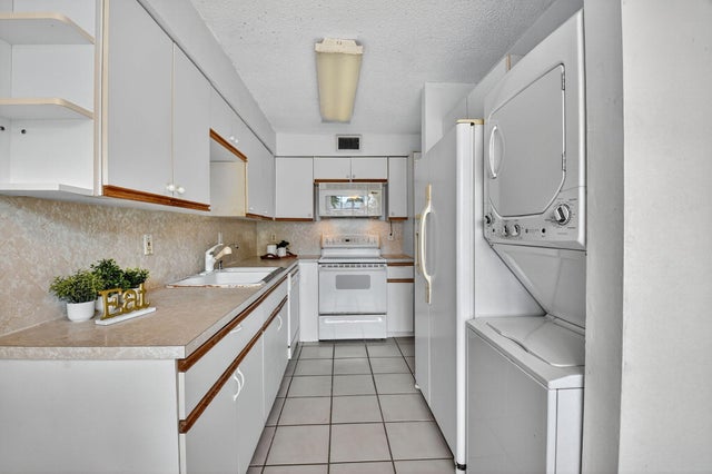 2 of 27 - 13682 Via Flora #d, Delray Beach, FL