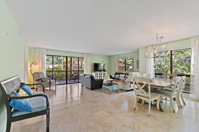 4 of 32 - 413 Brackenwood Lane S, Palm Beach Gardens, FL