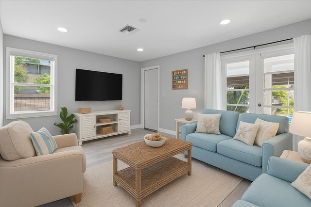 3 of 22 - 119 S Ocean Breeze, Lake Worth Beach, FL