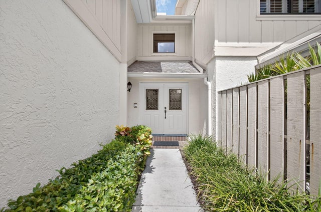 1 of 33 - 16942 Waterbend Drive #258, Jupiter, FL
