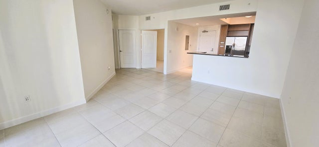 3 of 22 - 410 Evernia Street #616, West Palm Beach, FL