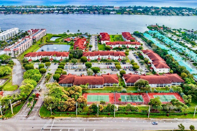 1 of 53 - 109 Half Moon Circle #g3, Hypoluxo, FL