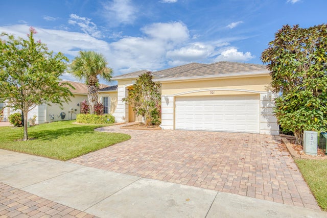 321 Sw Lake Forest Way, Saint Lucie West
