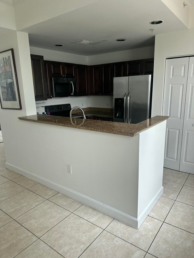 5 of 7 - 695 Hibiscus Street, West Palm Beach, FL