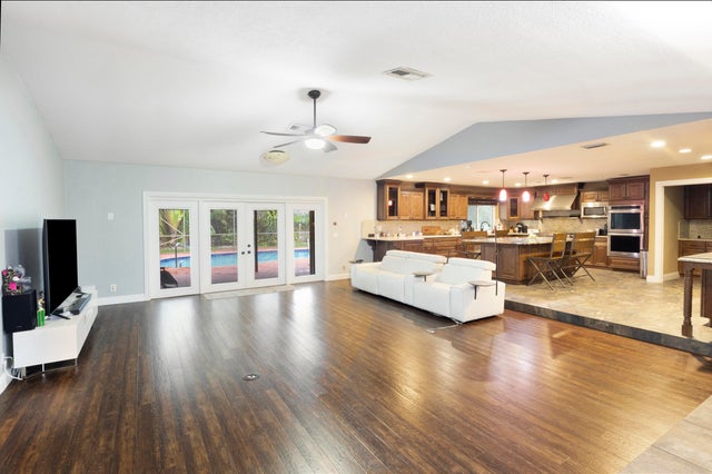 2 of 22 - 13971 Ishnala Circle, Wellington, FL
