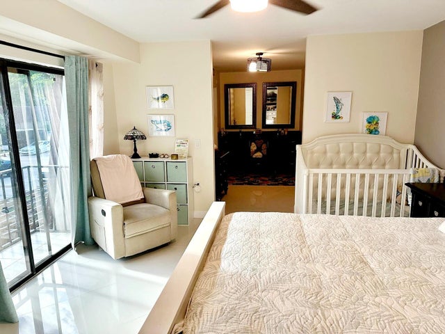 5 of 34 - 819 8th Lane, Palm Beach Gardens, FL