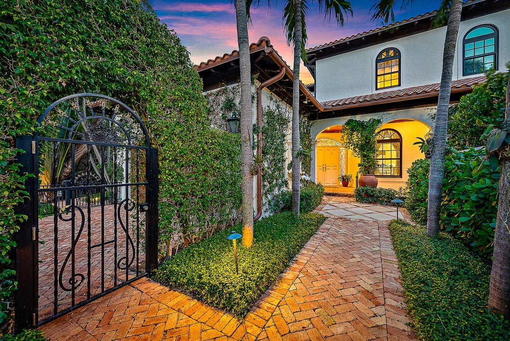 336 Australian Av #e, Palm Beach