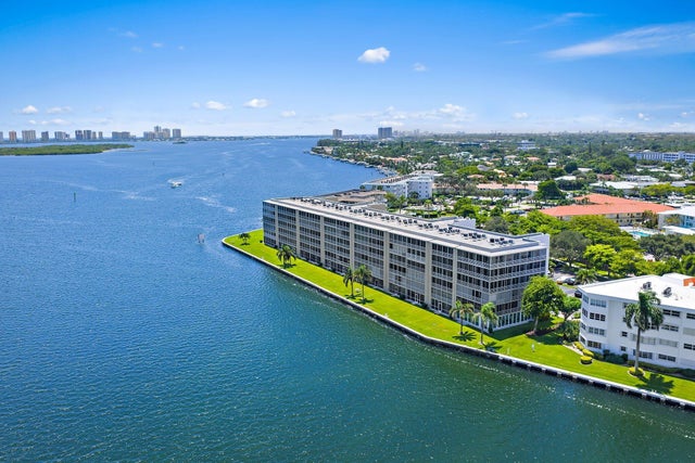 2 of 52 - 36 Yacht Club Drive #402, North Palm Beach, FL